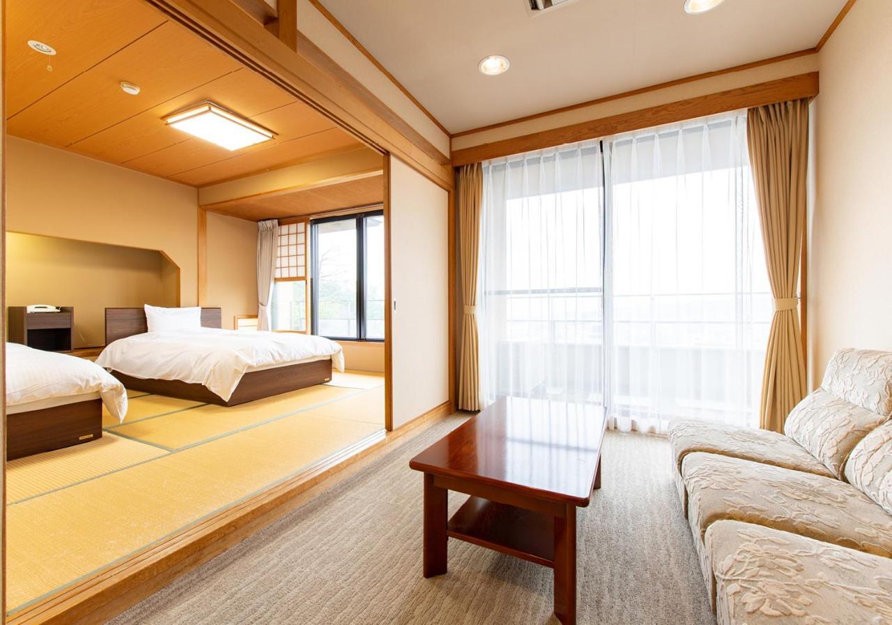 Saneikaku Hotel Matsumoto Buitenkant foto