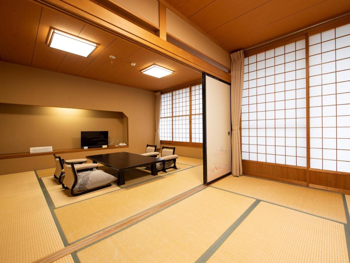 Saneikaku Hotel Matsumoto Buitenkant foto